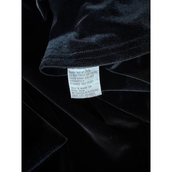Black Velvet Blouse Sz S Long Sleeve Button Down Holiday NYE Shirt Jones NY - Picture 12 of 14